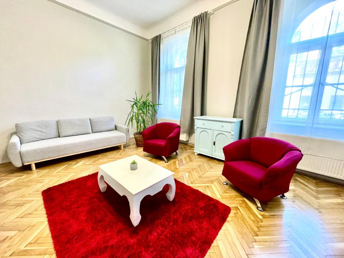 Fullmoon Apartments 2 แซแก็ด ภายนอก รูปภาพ
